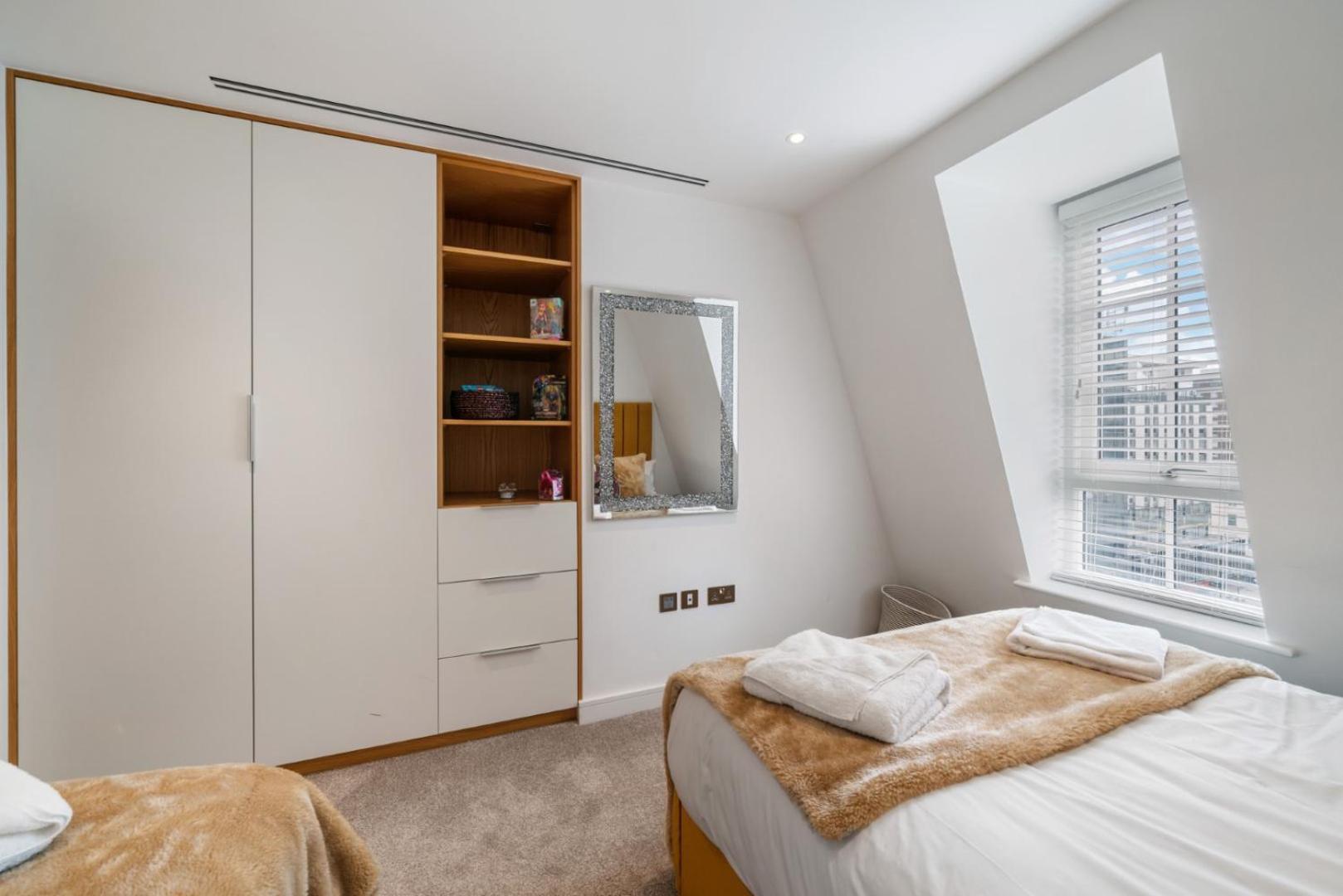 Elegant 3-Bedroom Penthouse In Marble Arch 70 London Exterior foto