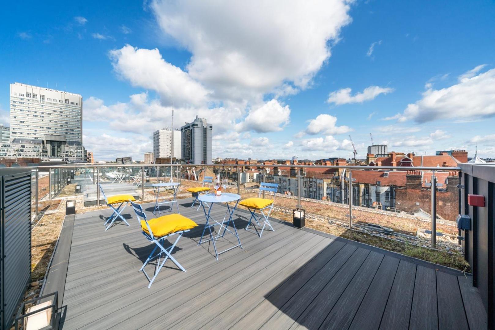 Elegant 3-Bedroom Penthouse In Marble Arch 70 London Exterior foto