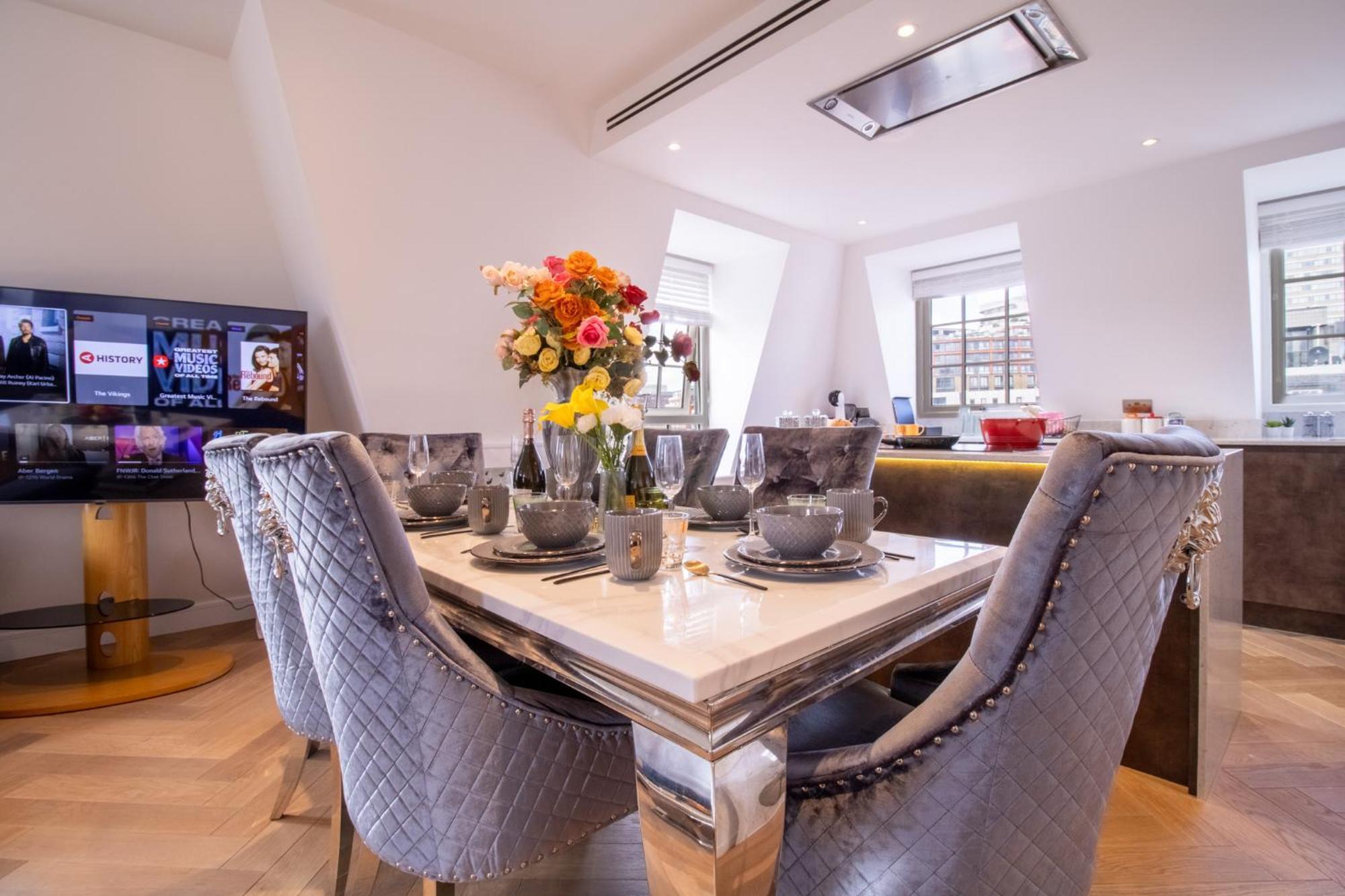 Elegant 3-Bedroom Penthouse In Marble Arch 70 London Exterior foto