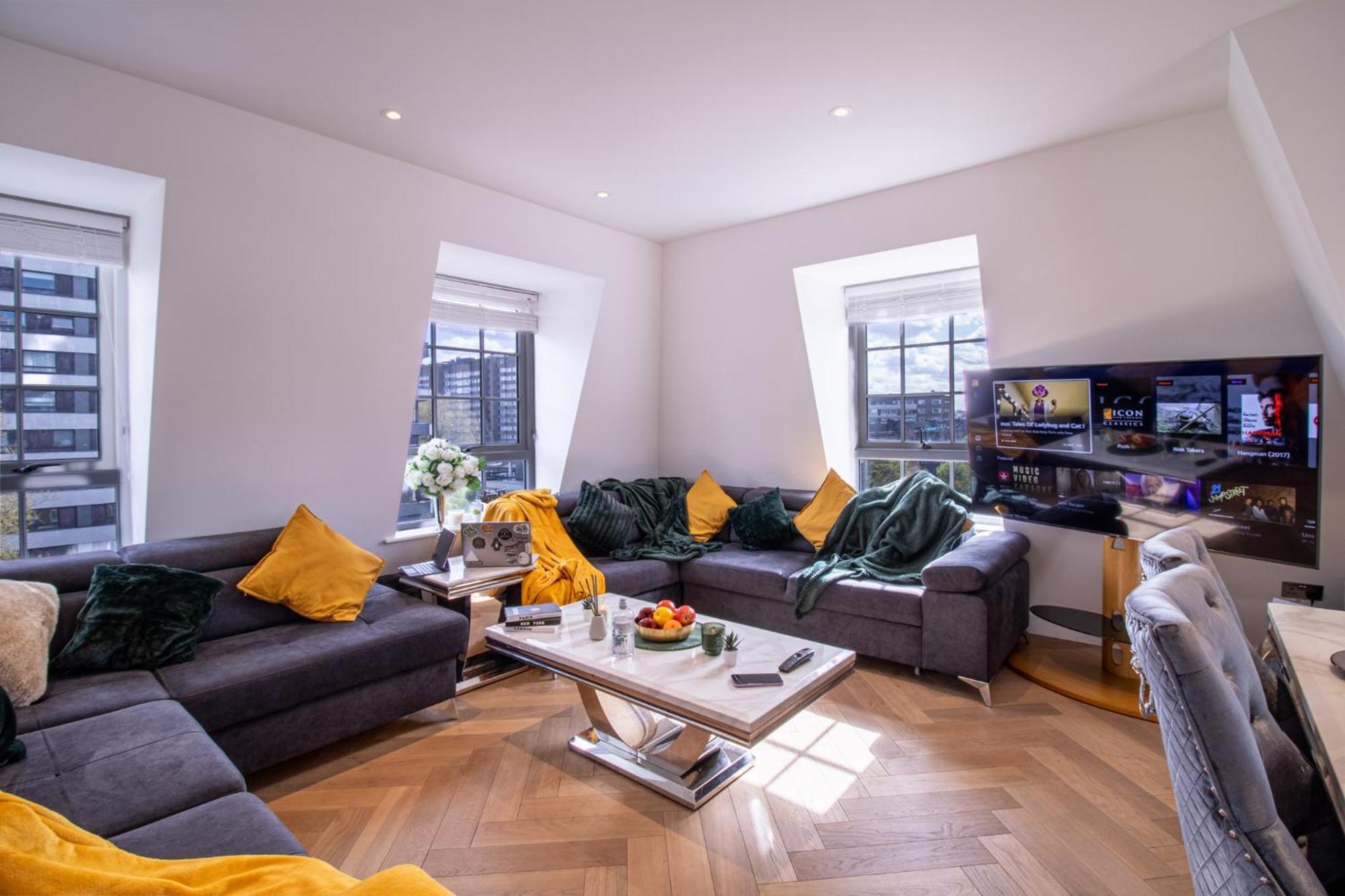 Elegant 3-Bedroom Penthouse In Marble Arch 70 London Exterior foto