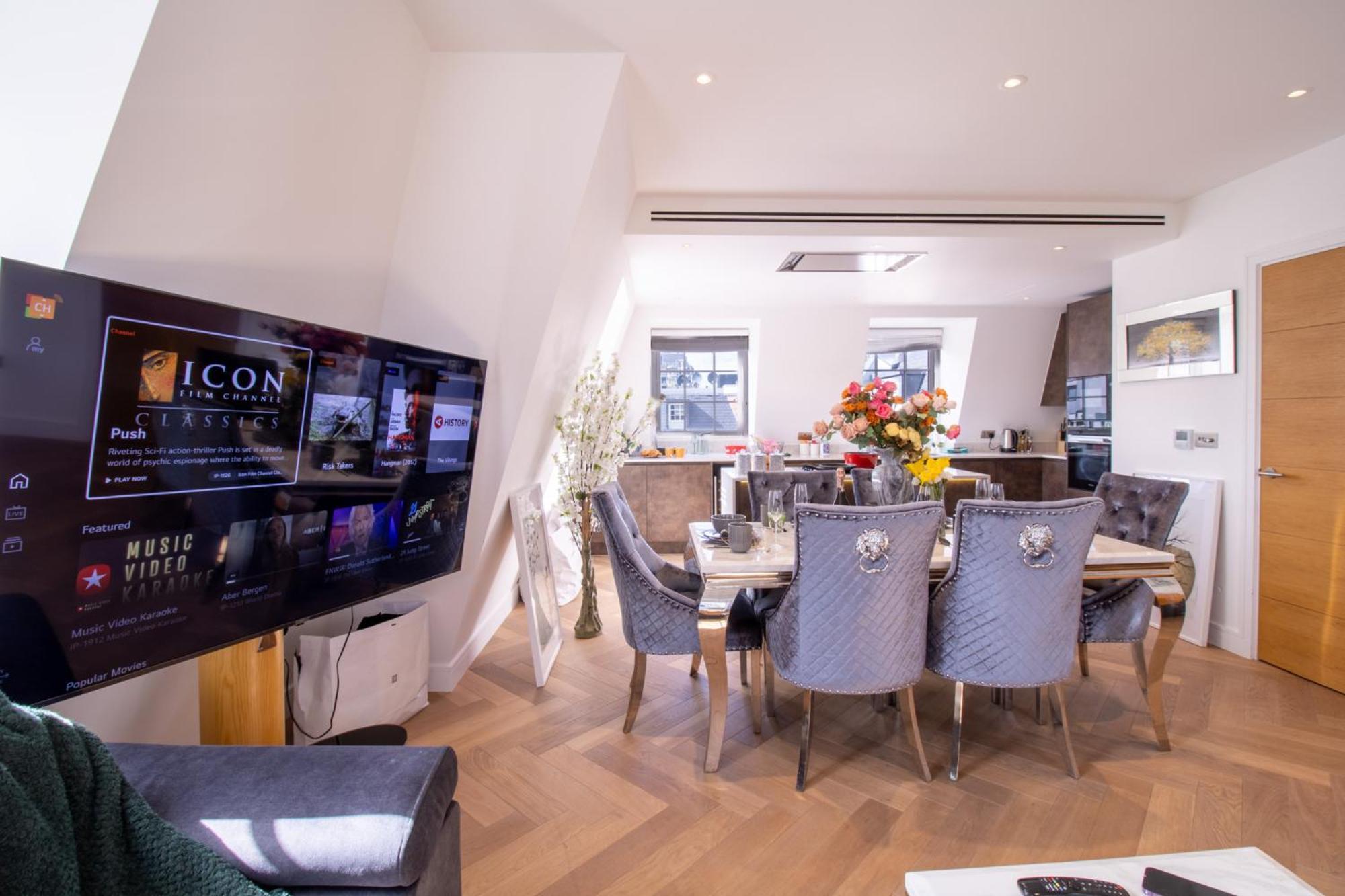 Elegant 3-Bedroom Penthouse In Marble Arch 70 London Exterior foto